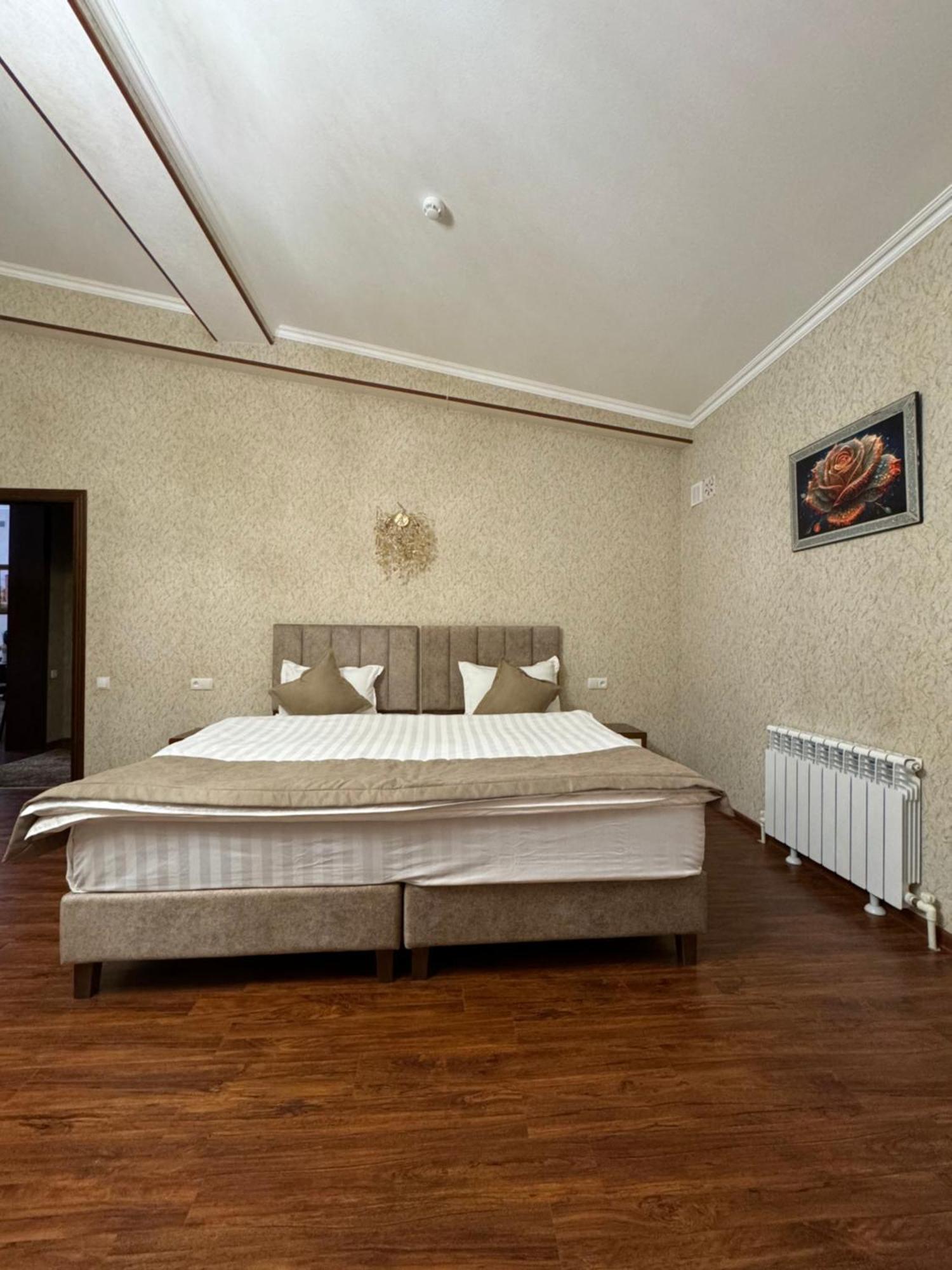 Vasiev'S Hotel Samarcanda Exterior foto